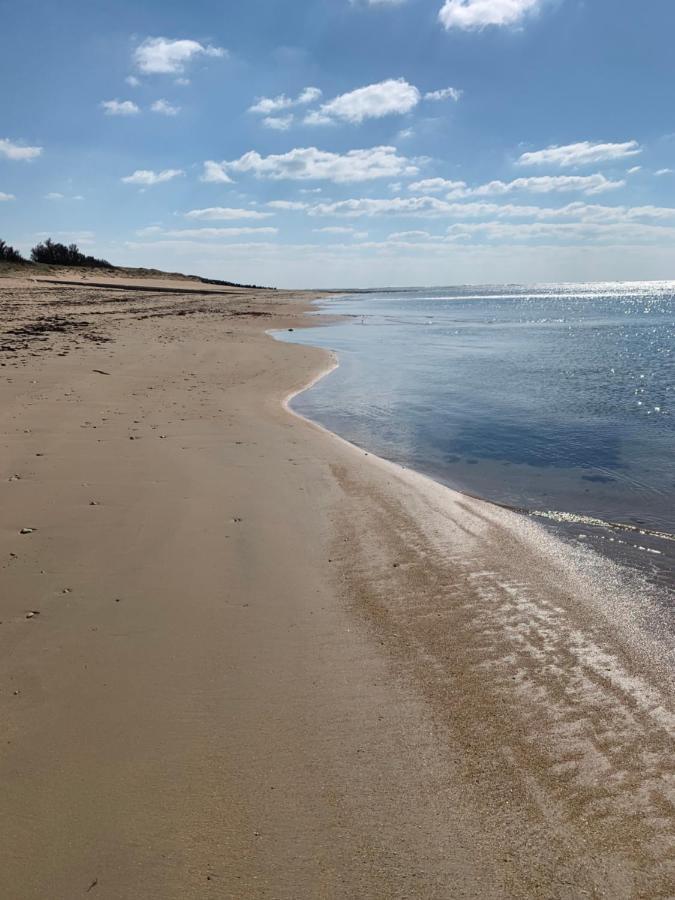 Maisonnette La Coti H5 Avec Piscine Interieure Chauffee, A 400 M De La Plage Et Menage De Fin Sejour Compris Saint-Georges-d'Oleron Bagian luar foto