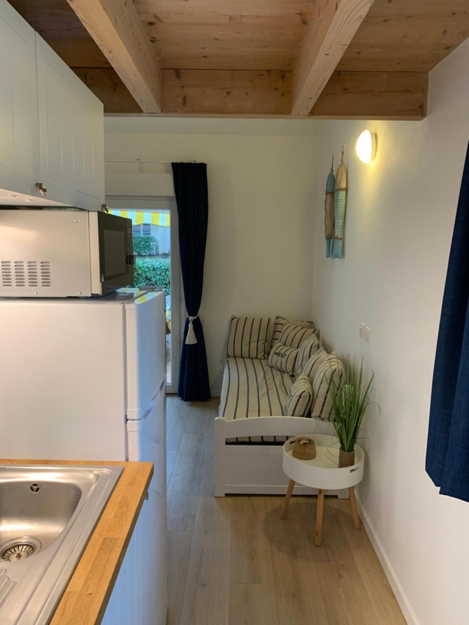 Maisonnette La Coti H5 Avec Piscine Interieure Chauffee, A 400 M De La Plage Et Menage De Fin Sejour Compris Saint-Georges-d'Oleron Bagian luar foto